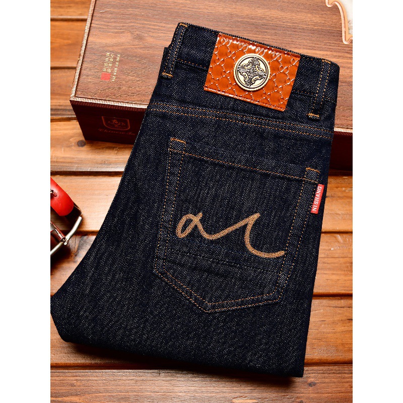 Jeans blu intenso da uomo 2025 - Levis Jeans 501 recensione e prezzo